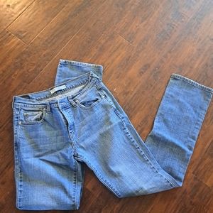 Levi 505 straight leg size 6